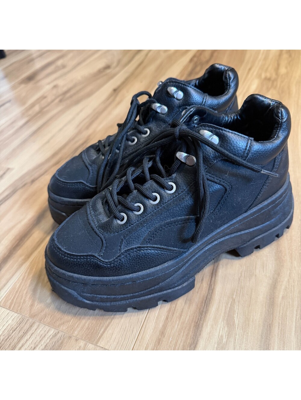 Forever 21 Womens Shoes Size 7 Platform Black Sneaker Y2K Chunky